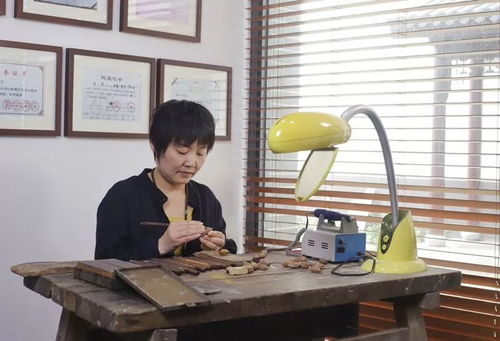 江苏省美术馆首展民间工艺品 陆小琴核雕展见证指尖匠艺 琴 心