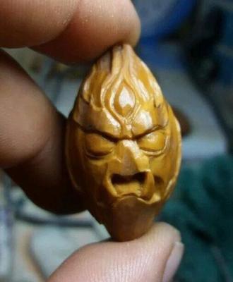 核雕艺术中的魔兽世界——当游戏角色跃然于方寸之间