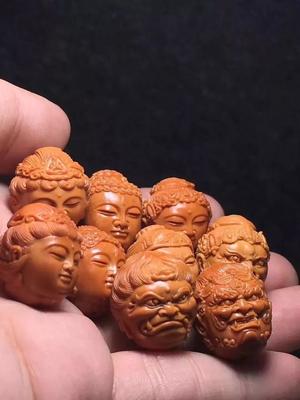 苏州舟山核雕 纯手工雕刻的艺术之美